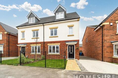 4 bedroom terraced house for sale