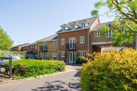 Solent Court, 20 Bells Lane, PO14 2 bed flat for sale