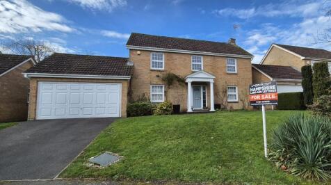 Burdock Close, Goodworth Clatford SP11 4 bed detached house for sale