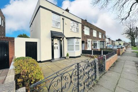 Queens Drive, Stoneycroft, Liverpool 3 bed semi