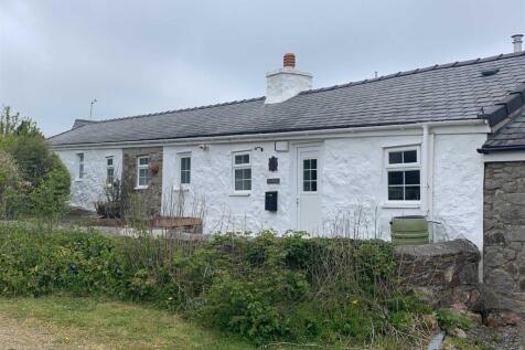 2 bedroom cottage for sale