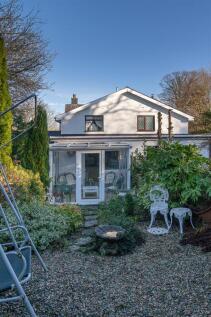 2 bedroom cottage for sale