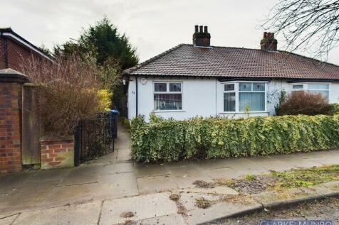 2 bedroom semi-detached bungalow for sale