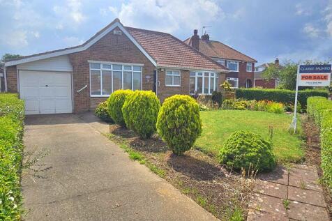 2 bedroom detached bungalow for sale