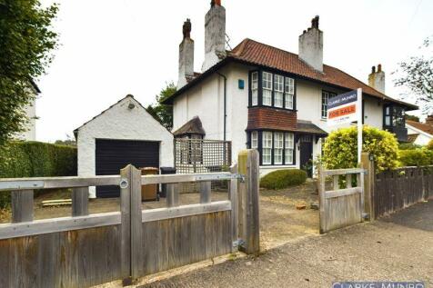 4 bedroom semi-detached house for sale