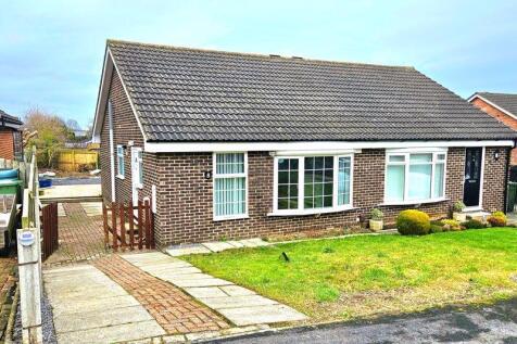 2 bedroom semi-detached bungalow for sale