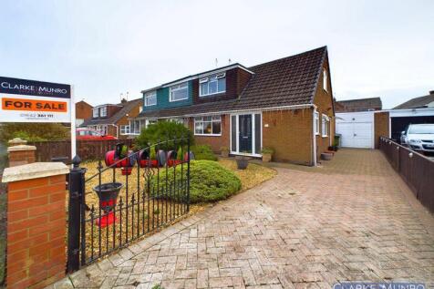 2 bedroom semi-detached house for sale