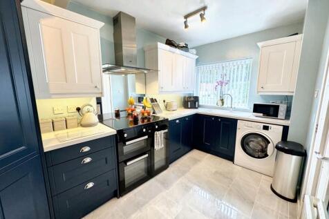 Kestrel Close, Whitefield, M45 3 bed terraced house for sale