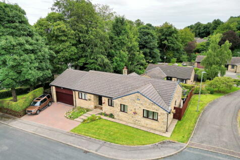 5 bedroom detached bungalow for sale