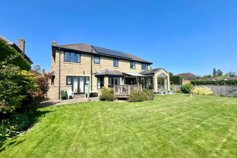 6 bedroom detached house for sale