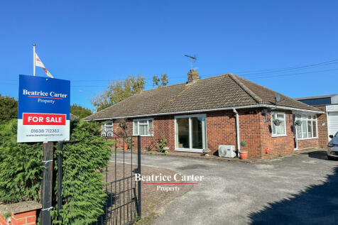 4 bedroom detached bungalow for sale