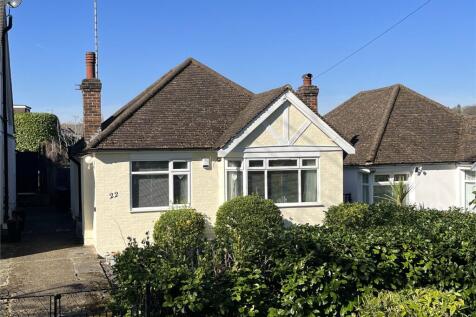 Potters Lane, Hertfordshire EN5 3 bed bungalow for sale