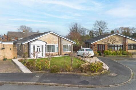 Oakmere Drive, Penketh, WA5 4 bed detached bungalow for sale