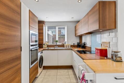 Hillside Grove, Penketh, WA5 3 bed semi