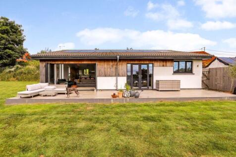 Nadderwater, EXETER 3 bed detached house for sale