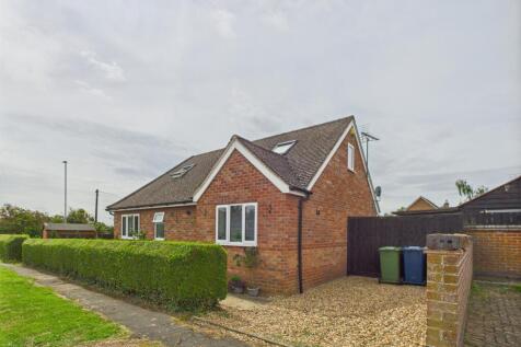 Orchard Close, Cottenham 4 bed end of terrace house for sale