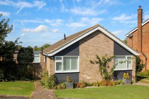 4 bedroom detached bungalow for sale