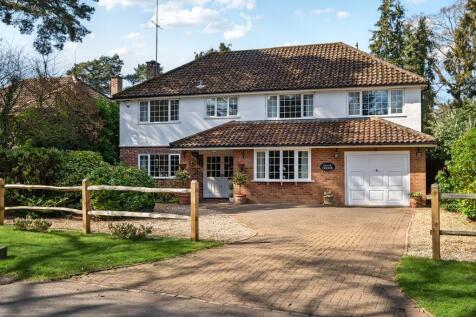 WEST BYFLEET 4 bed detached house for sale