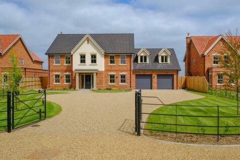 5 bedroom detached house for sale