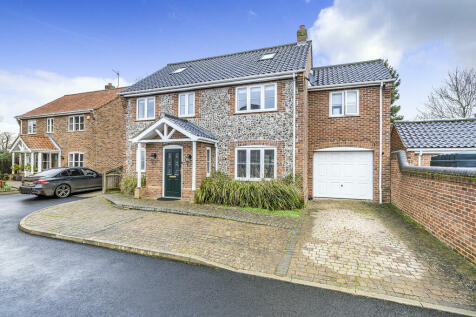 6 bedroom detached house for sale