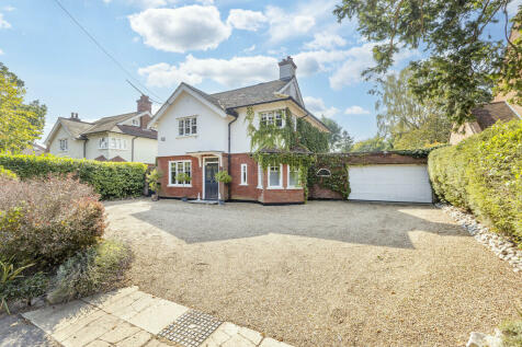 5 bedroom detached house for sale