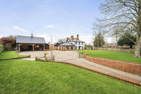 6 bedroom detached house for sale