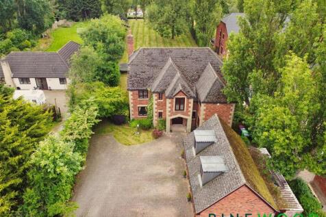 Stretton Road, Chesterfield S45 5 bed detached house for sale