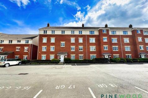 Linacre House, Chesterfield S40 2 bed penthouse for sale