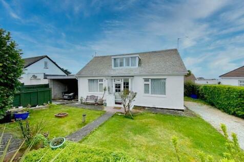 4 bedroom detached bungalow for sale