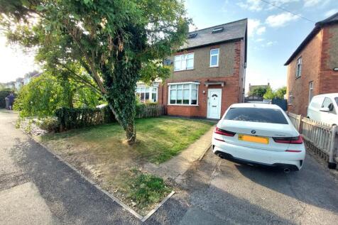 5 bedroom semi-detached house for sale