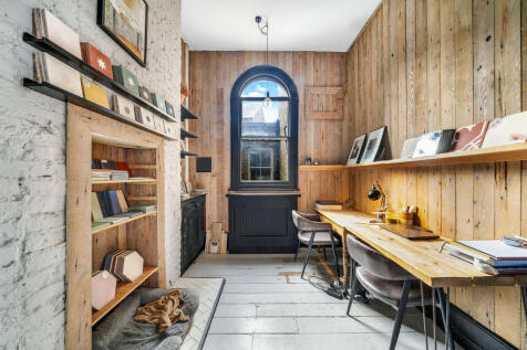 1 bedroom end of terrace house for sale