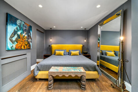 Burnaby Street, Chelsea 1 bed apartment for sale