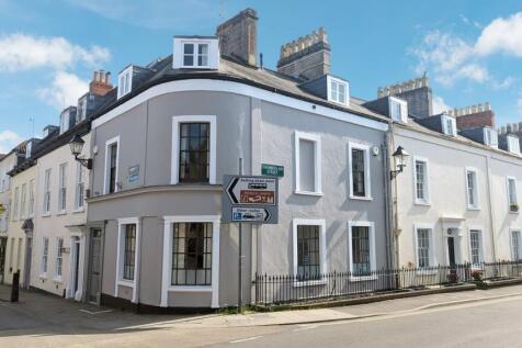 Town house for sale