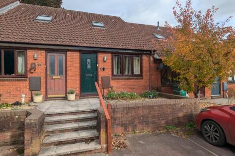 Walnut Tree Close, Wells, BA5 2 bed terraced house for sale