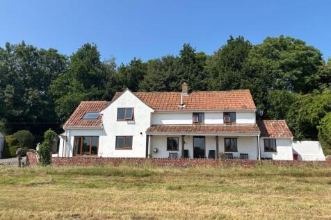 2 bedroom detached house for sale