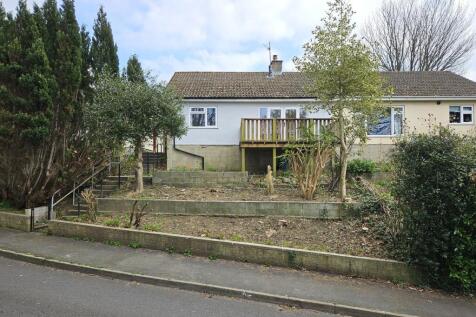 2 bedroom semi-detached bungalow for sale