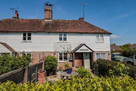 A Pretty Rural Location In Sandhurst... 2 bed terraced house for sale