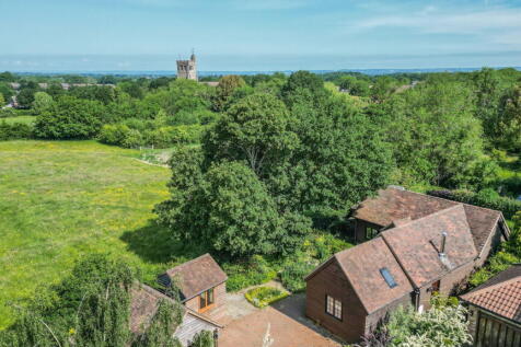 Quiet location within walking... 2 bed detached house for sale