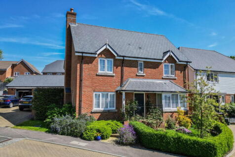 Prestigious Development in Hawkhurst 4 bed detached house for sale