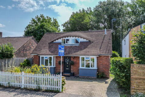 Walking Distance To Cranbrook High... 3 bed detached house for sale