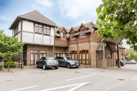 Ground Floor Flat With No Onward... 2 bed flat for sale