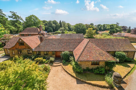 Hascombe Road, Hascombe, Godalming, GU8 4 bed detached house for sale