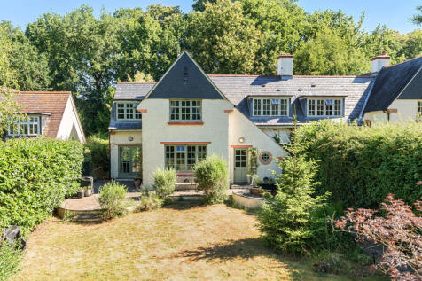 Salt Lane, Hydestile, Godalming, GU8 3 bed semi