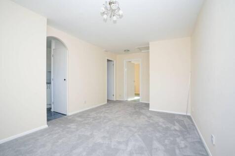 Courtlands Close, Watford, WD24 1 bed flat for sale