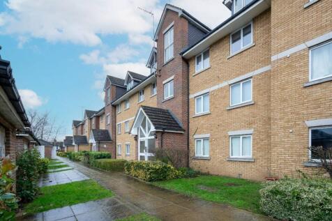 Farthing Close, Watford, WD18 2 bed flat for sale