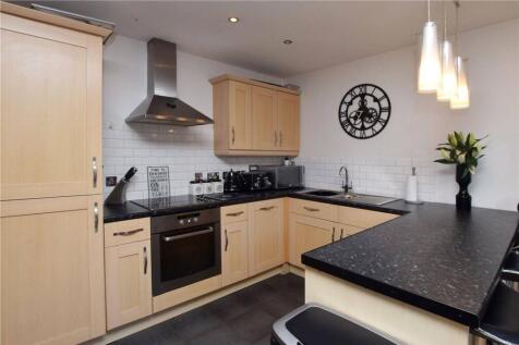 Loates Lane, Watford, WD17 2 bed flat for sale