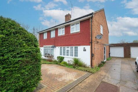 Lemonfield Drive, Watford, Garston, WD25 3 bed semi