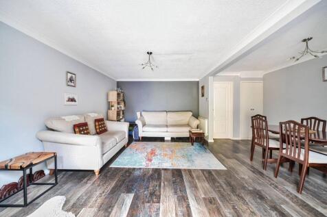 Greenbank Road, Watford, WD17 3 bed terraced house for sale