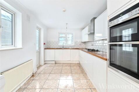 6 bedroom terraced house for sale