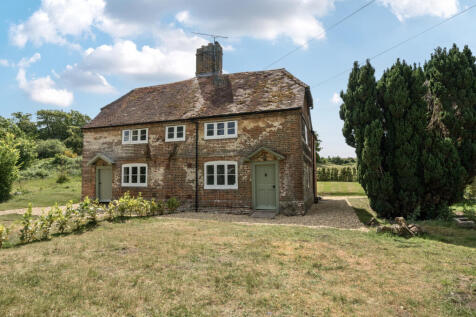 Manor Farm Cottages, Seale, GU10 2 bed semi